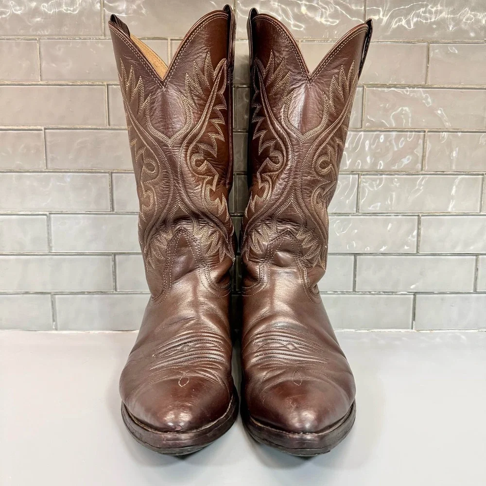 Nocona Men’s Brown Leather Cowboy Boots size 9 D Needle Toe Made in the USA‎